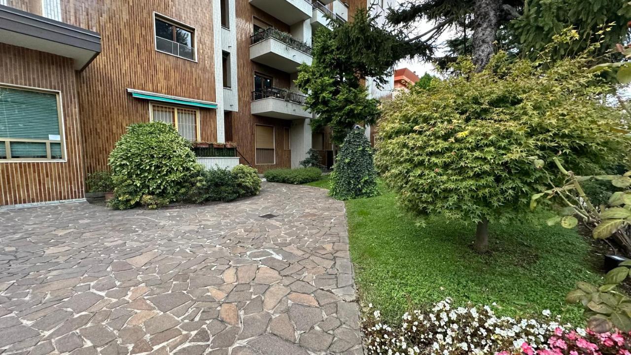Dehomes - Two Bedrooms, Terrace, Wi-Fi, Tram To Centre & Rho Fiera ميلان المظهر الخارجي الصورة